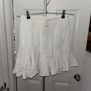 Just Quella White Skirt Women's US Size 8-10  New